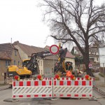 Gesperrte Mühlstraße vom Ortseingang her, Ende März 2016 | Foto: Heike Sichting Straßensperrung B 186
